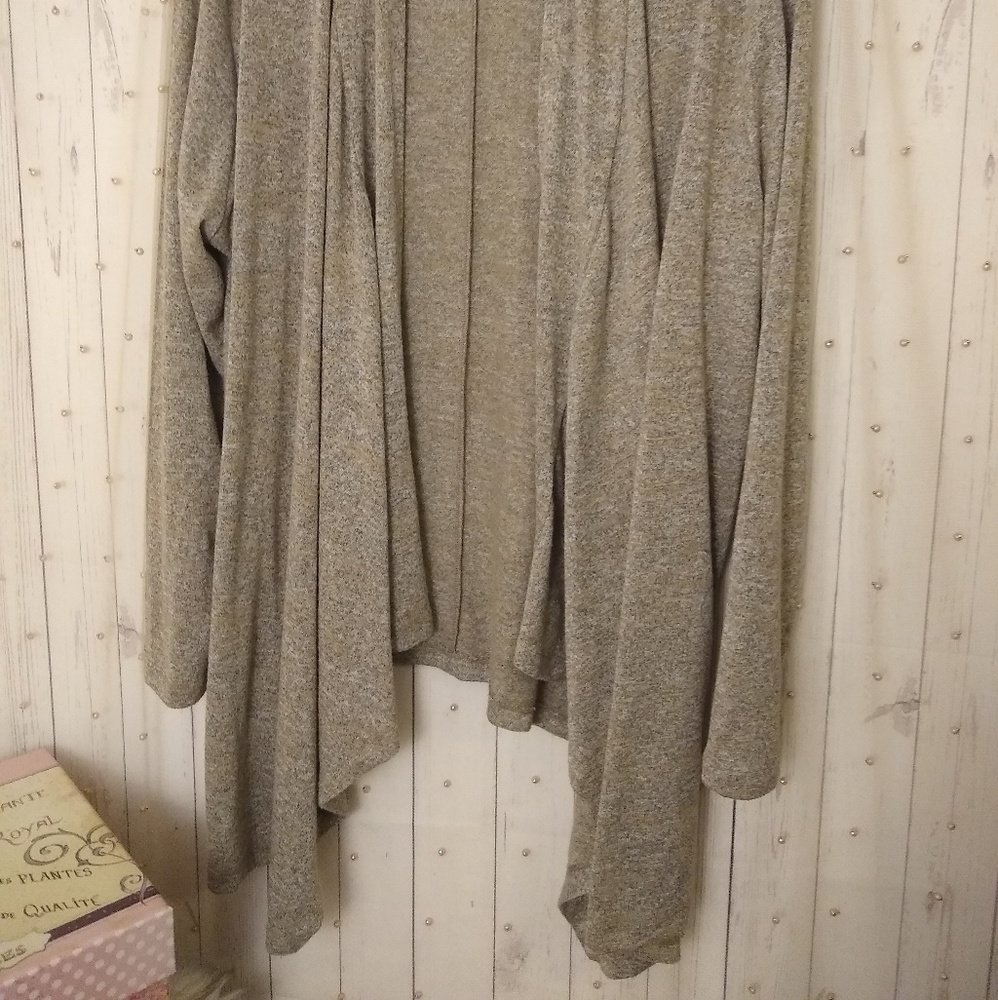 Cardigan - Picture 3 of 4